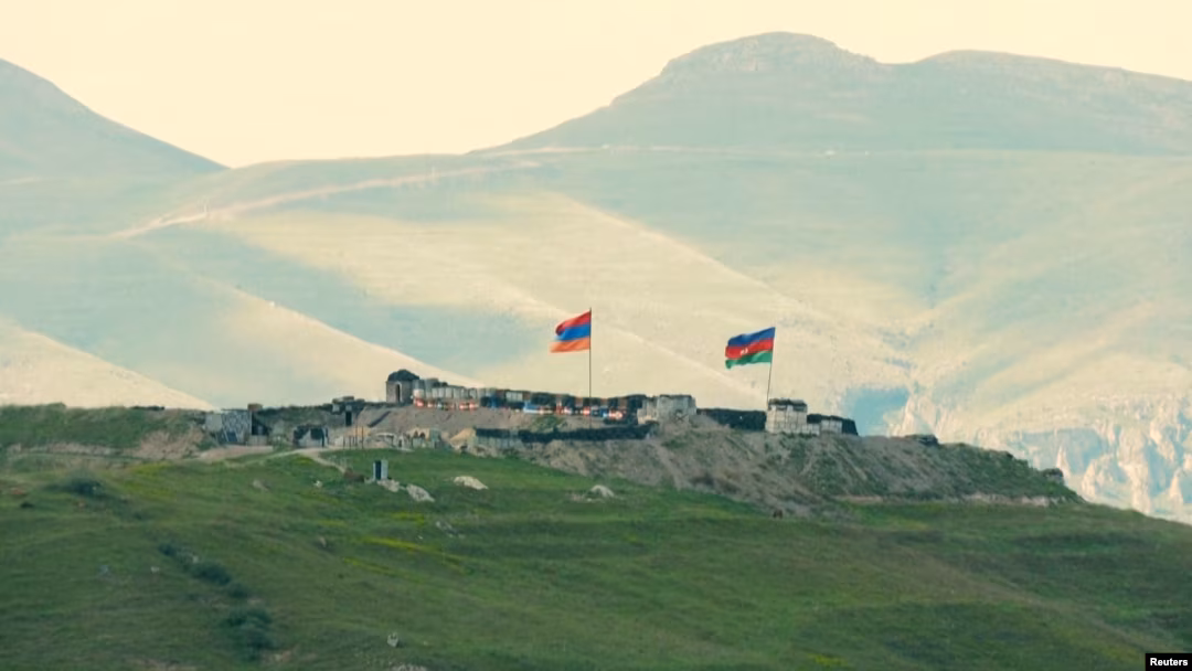 Շաքիում ադրբեջանցու կողմից հրազենային վիրավորում ստացած կինն ու երկու երեխաները տուժող են ճանաչվել