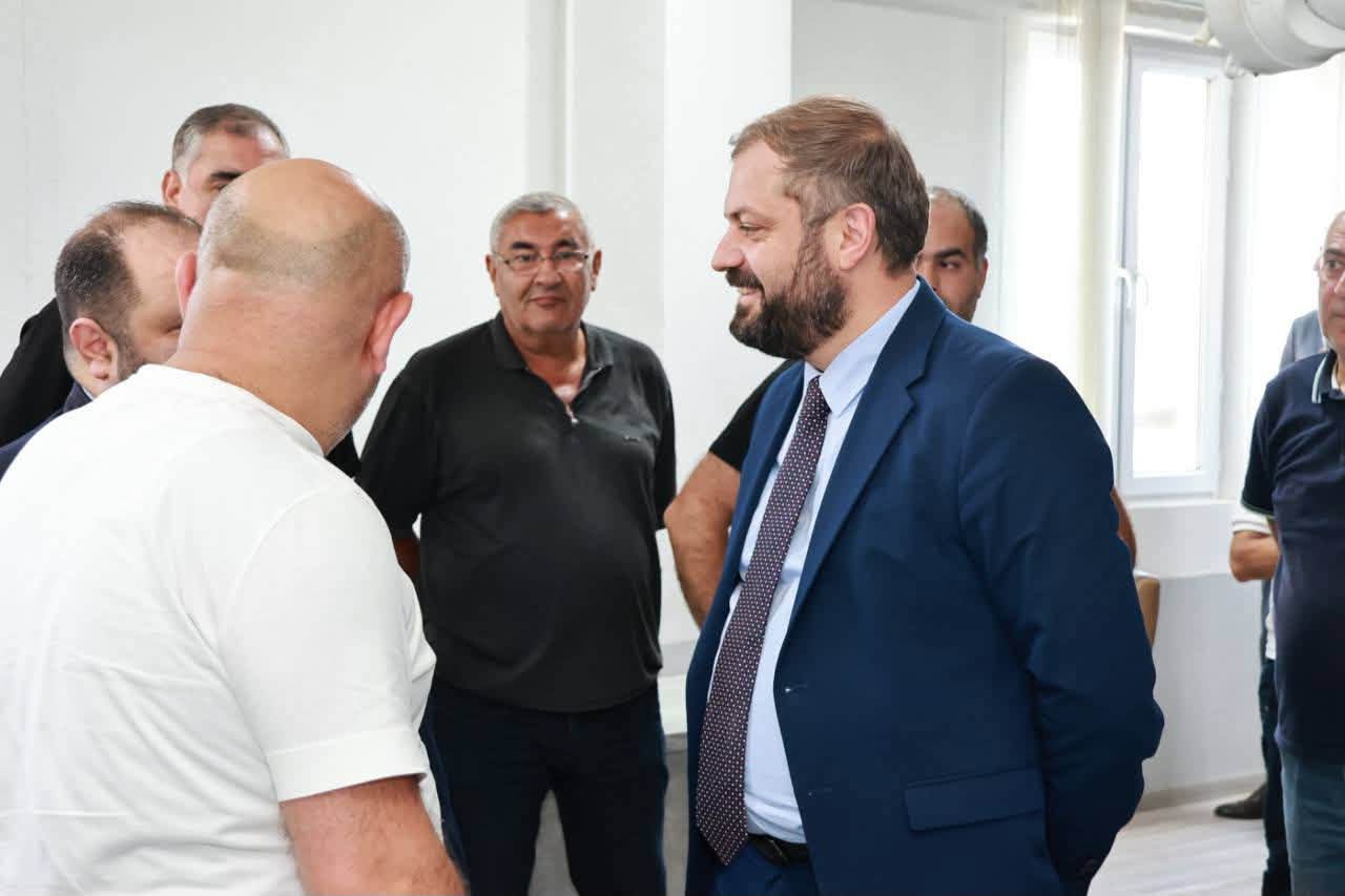 Գևորգ Պապոյանն այցելել է «Արարատցեմենտ»