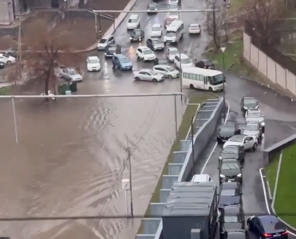 Նոր–Նորքի փողոցները դարձել են անանցանելի 