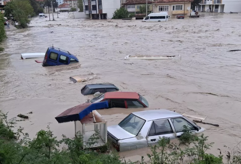 Թուրքիայում ջրհեղեղների հետևանքով տուժել է 12 մարդ