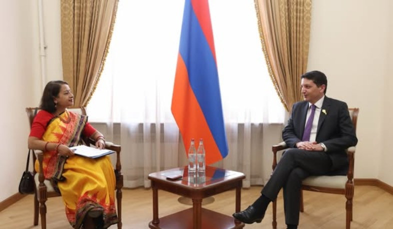 ՀՀ Ֆինանսների նախարարն ընդունել էՀնդկաստանի դեսպանին