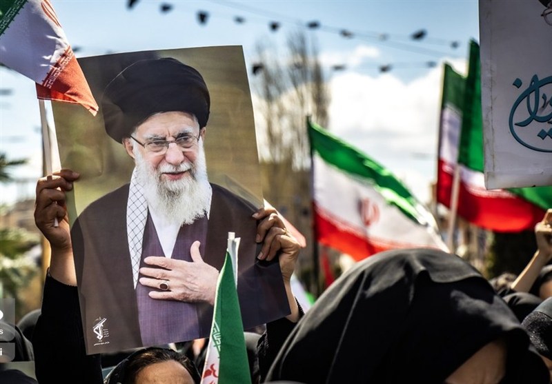 Միլիոնավոր իրանցիներ հարգանքի տուրք են մատուցել Սեյեդ Ալի Խամենեիի հիշատակին