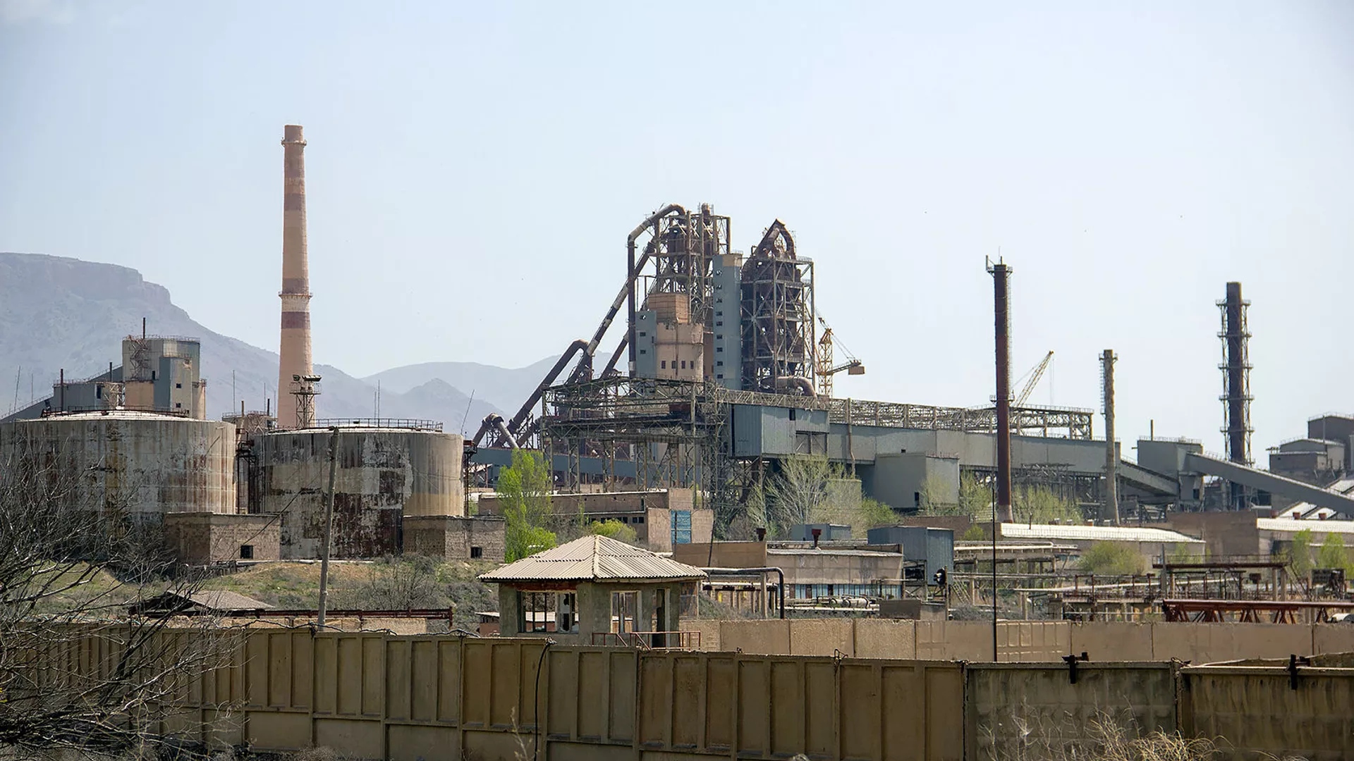 Դատախազությունը «Արարատցեմենտի» մասնավորեցման հարցով դիմել է դատարան