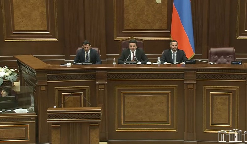 ԱԺ-ն արտահերթ նիստում ընդունել է մի շարք նախագծեր. Մեռելոց օրերը կրկին կլինեն ոչ աշխատանքային, ընտրական կանոնները խստացվում են