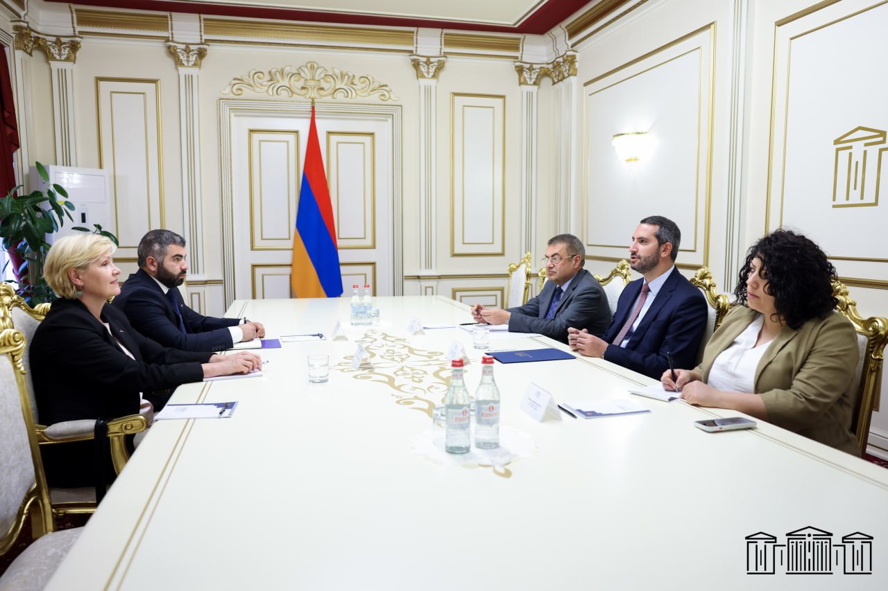 Ռուբեն Ռուբինյանն ընդունել է Հայաստանում Էստոնիայի դեսպանին