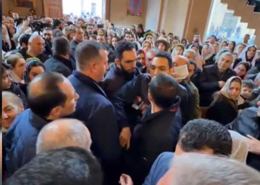 Փաշինյանի հետ միջադեպից հետո՝ երեք անձի դեմ քրեական գործ