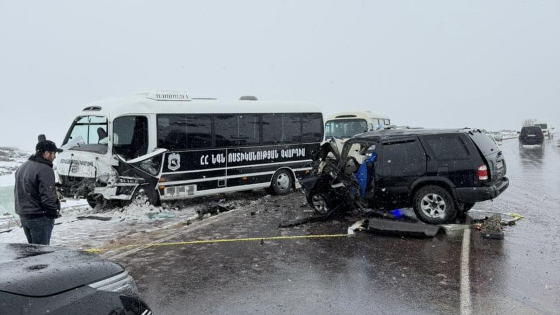 Վթար ոստիկանության գվարդիայի ավտոբուսի մասնակցությամբ. կա 1 զոհ, 12 տուժած