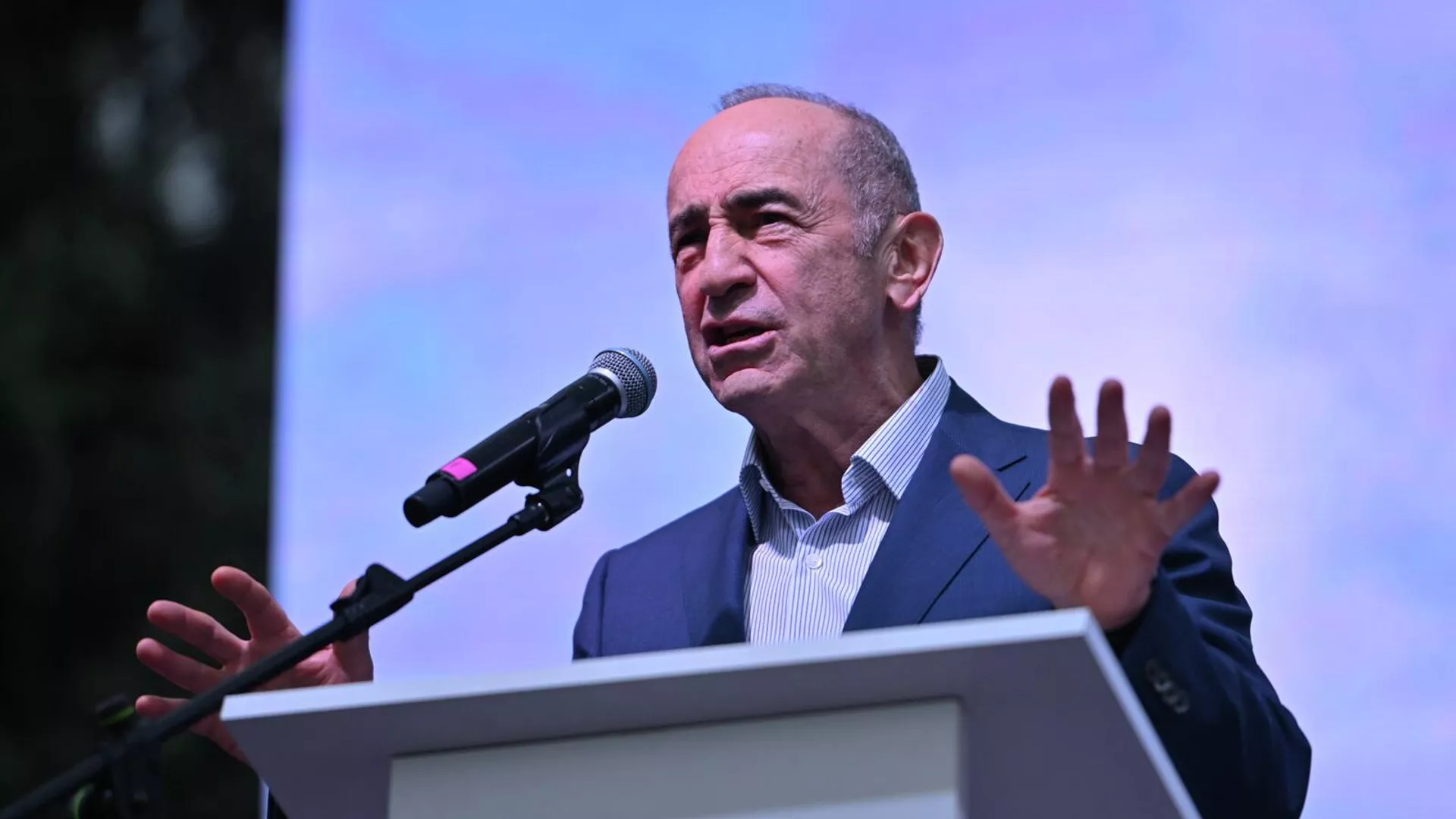 Սարդարապատի օրինակով պետք է դրսևորենք քաղաքացիական խիզախություն․ Ռոբերտ Քոչարյան