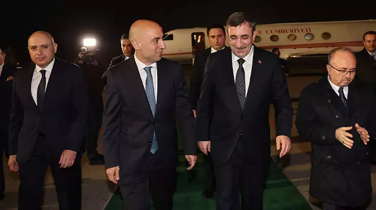 Թուրքիայի փոխնախագահը Բաքվում է