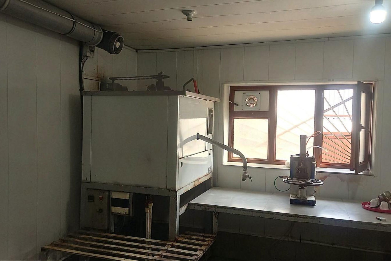 Կասեցվել է տոմատի մածուկի արտադրամասի գործունեությունը