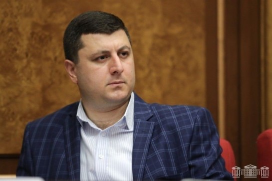 ՔՊ-ի քարոզարշավի հիմքը երգը, պարը և ուտել-խմոցին են. Տիգրան Աբրահամյան