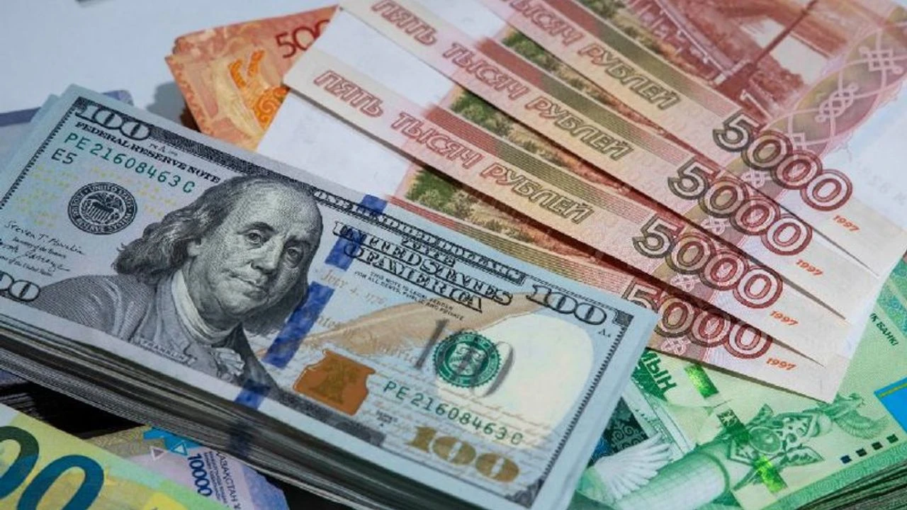 Դոլարն ու եվրոն թանկացել են. նրանց է միացել ռուբլին