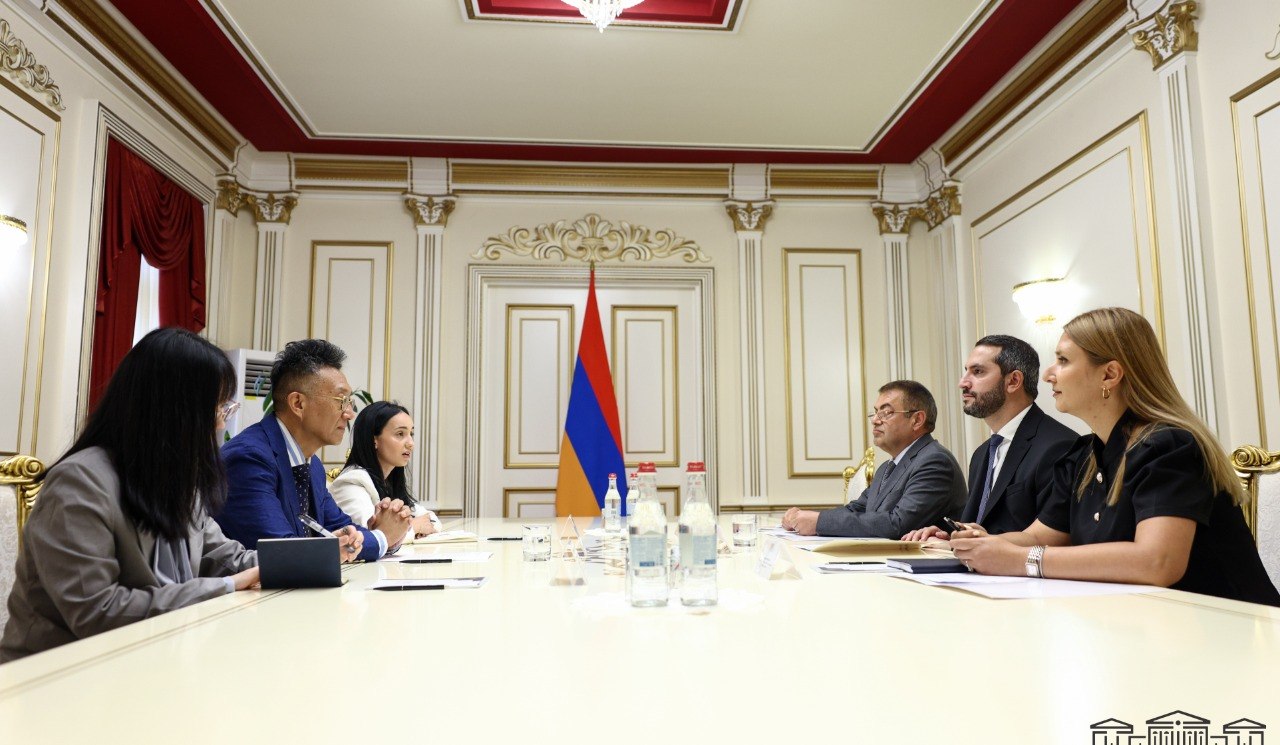 Ռուբեն Ռուբինյանն ընդունել է ՀՀ-ում Չինաստանի դեսպան Սինվեյ Լիին