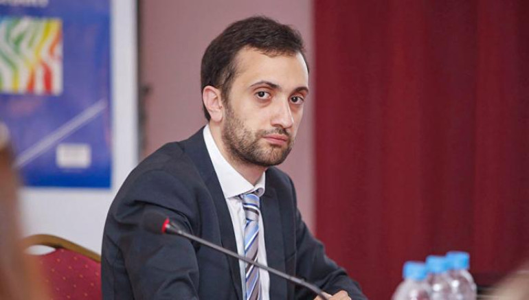 Պահանջում եմ բացատրություններ՝ ինչո՞ւ են մեր վճարված հարկերից միլիարդներ ծախսվում «Հայփոստ»-ի վրա․ Իոաննիսյան