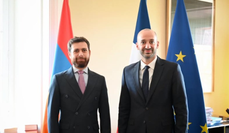 Փարիզում հանդիպել են Վահան Կոստանյանն ու Բենժամեն Հադադը․ քննարկվել են ՀՀ-Ֆրանսիա և ՀՀ-ԵՄ հարաբերությունները