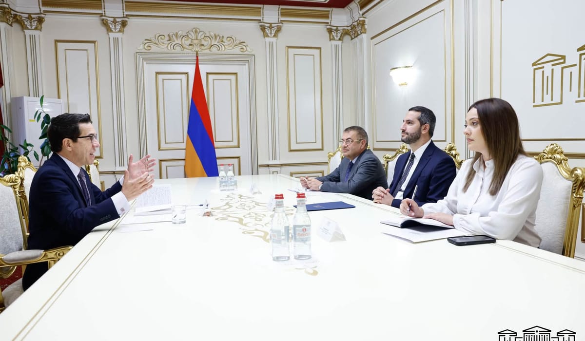  Ռուբեն Ռուբինյանն ընդունել է ՀՀ-ում Բրազիլի Դաշնային Հանրապետության արտակարգ և լիազոր դեսպան Ֆաբիո Վազ Պիտալուգային 